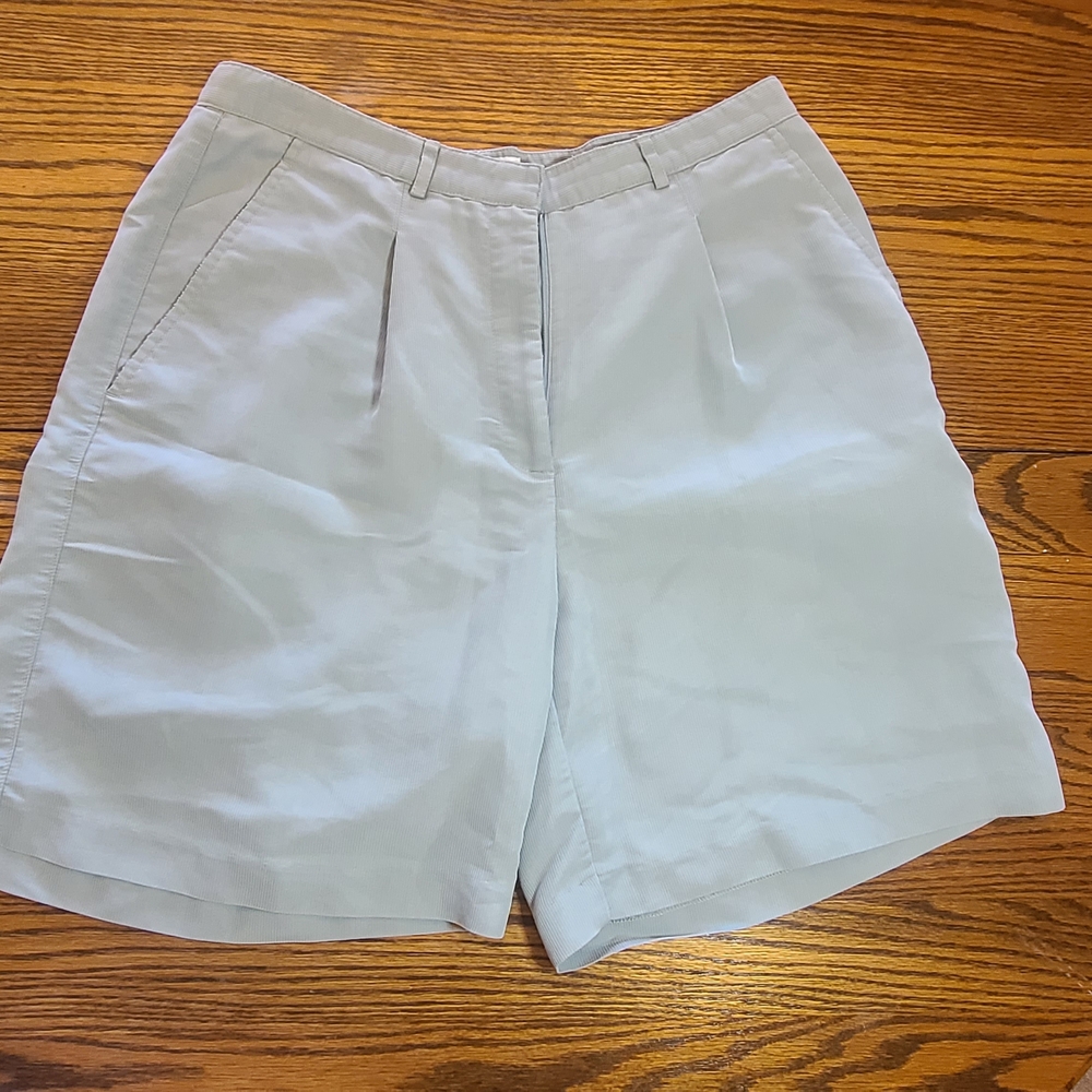 Nike Women's Cream Shorts